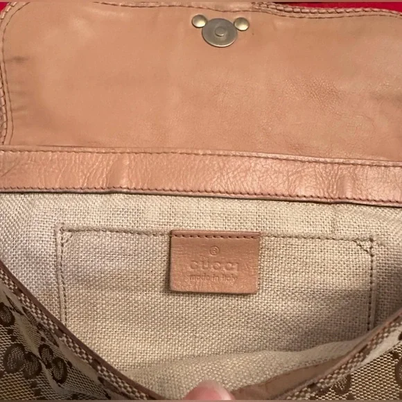 GUCCI Brown & Tan Monogram Canvas and Tan Leather Shoulder Bag (257032.204990) - Picture 12 of 15